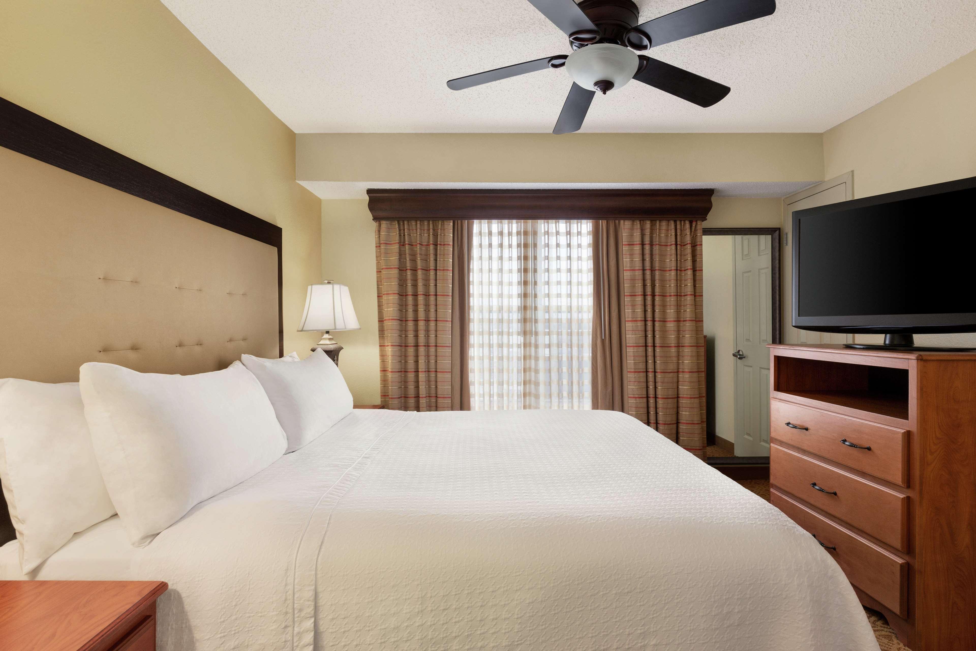 Homewood Suites By Hilton Dallas-Park Central Area Экстерьер фото